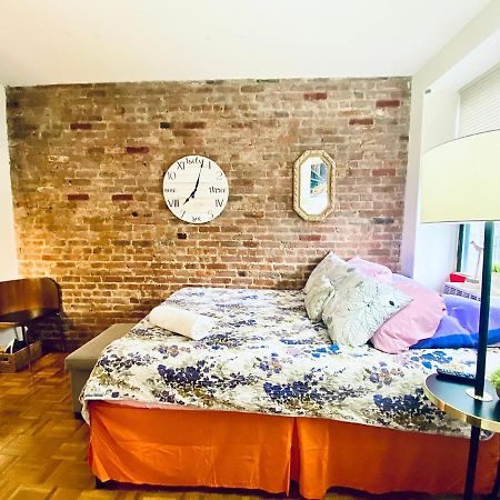 Times Square Manhattan - Private Room In 2 Bedroom Apartment New York Exteriör bild
