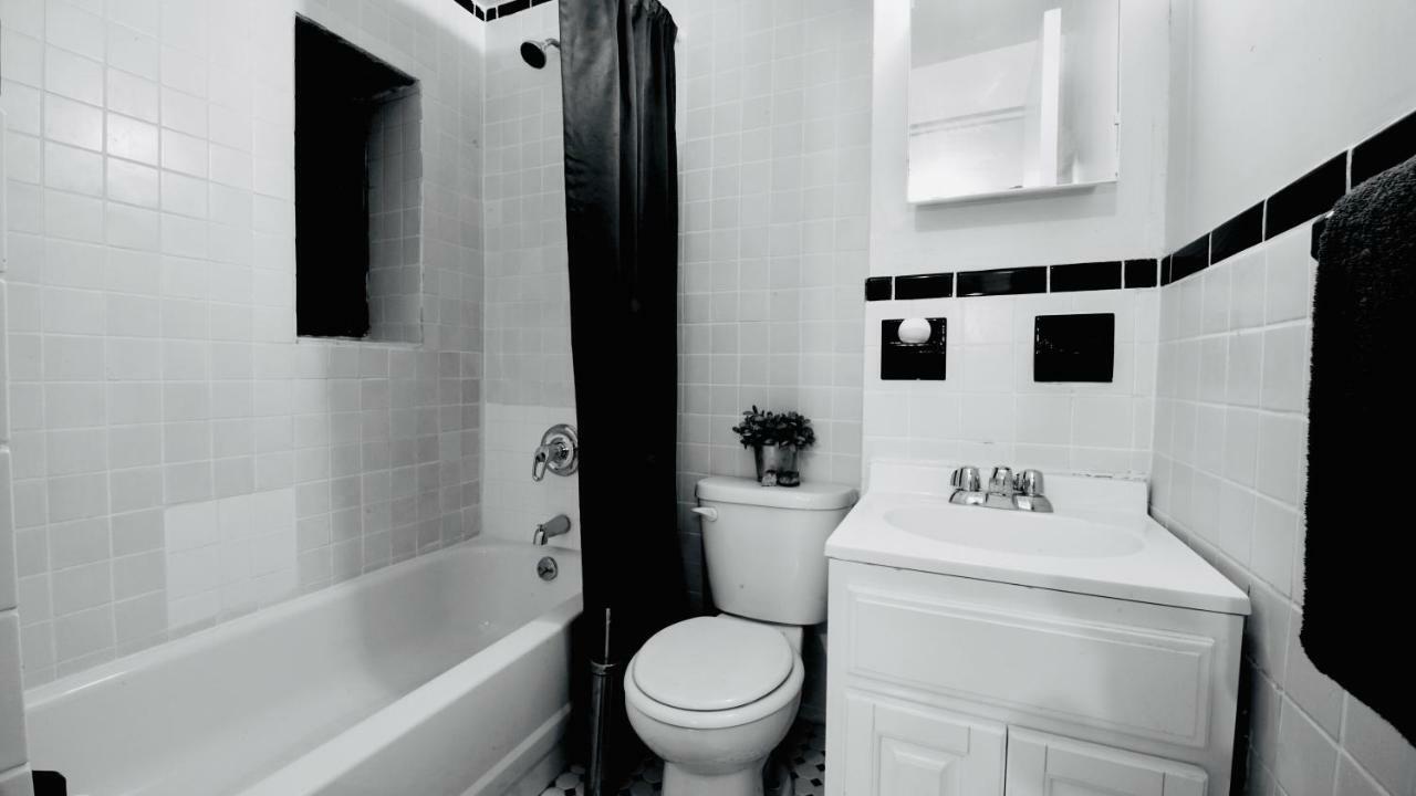 Times Square Manhattan - Private Room In 2 Bedroom Apartment New York Exteriör bild